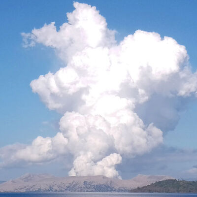Taal Yanardağı harekete geçti: Binlerce kişi tahliye edildi
