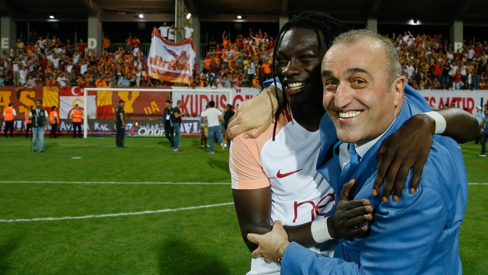 "Galatasaray'ı Gomis yönetemez!"