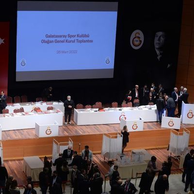Galatasaray'da kritik mali kongre