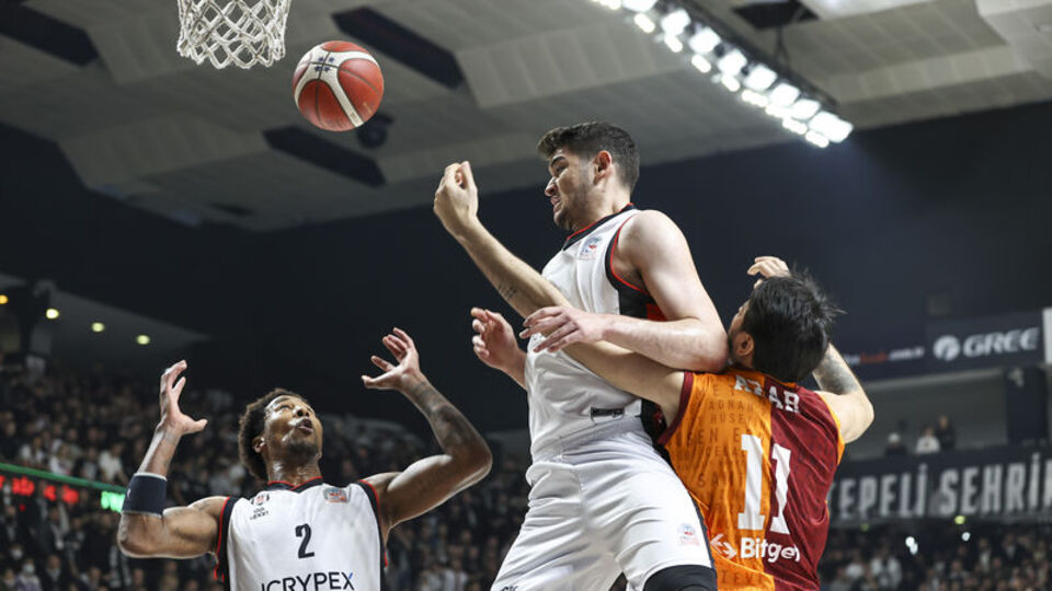 Pota derbisinde Galatasaray kazandı!