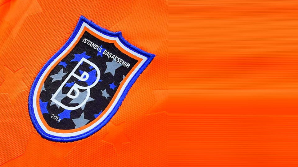 Başakşehir'den istifa çağrısı