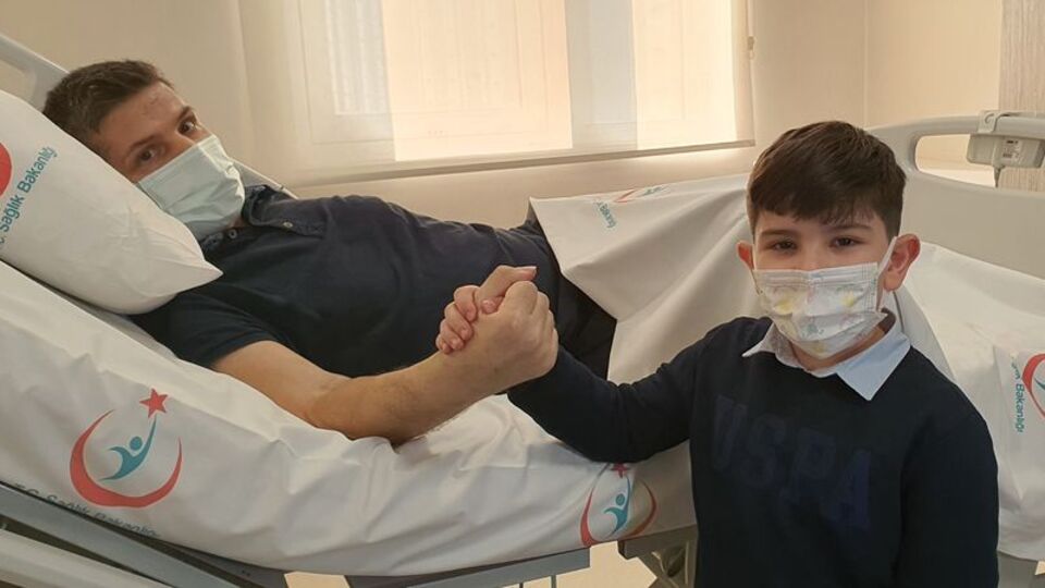 Covid'e aşısız yakalandı, 70 gün yoğun bakımda kaldı
