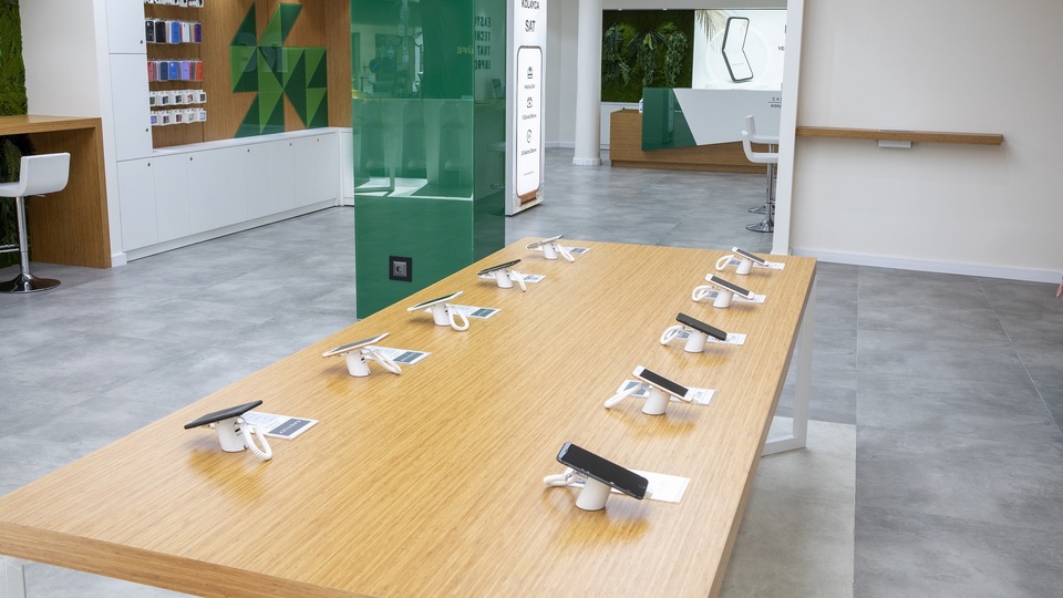 İkinci elden 100 milyon dolar çıkardı