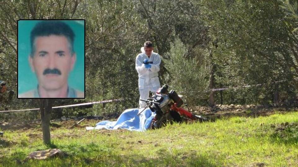 Korkunç! Tarlasında çapa yapıyordu