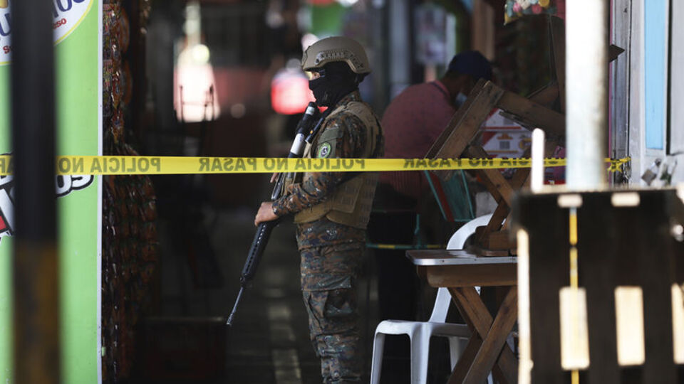 Bir günde 62 kişi öldürüldü, OHAL ilan edildi!