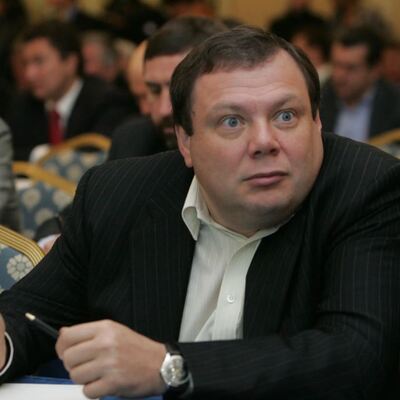 Rus oligark restorana gidecek para bulamıyor