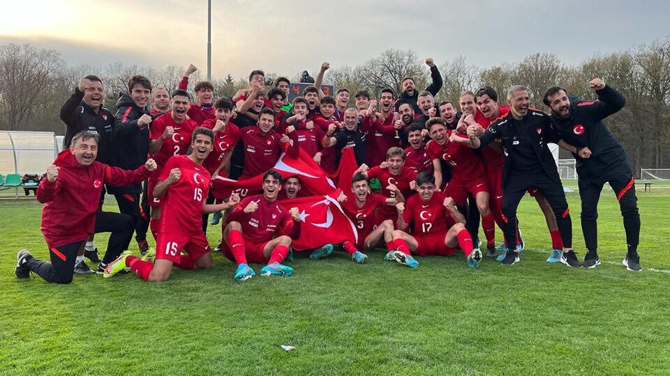 Avrupa Şampiyonası'ndayız