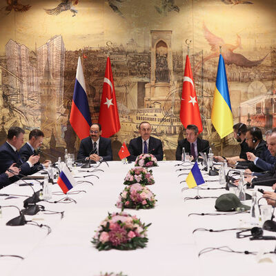 Çavuşoğlu'ndan müzakereler sonrası ilk açıklama