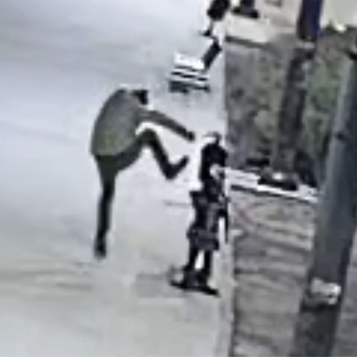 Akılalmaz saldırı! Heykelleri tek tek kırıp denize attı