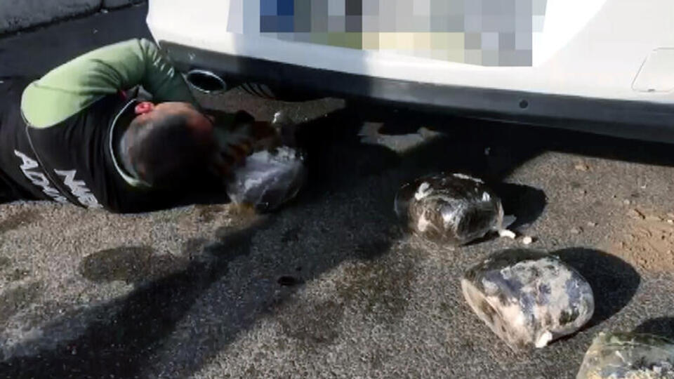 Aracından uyuşturucu çıktı! 'Teyzemden korkup sakladım' dedi
