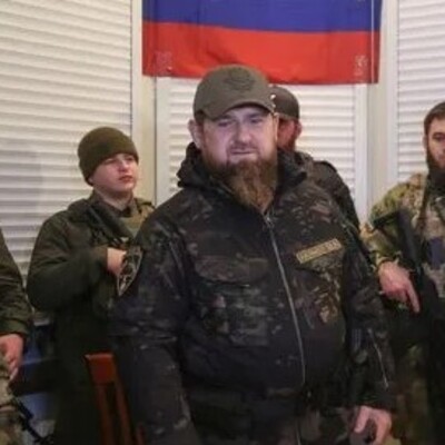 Çeçen lider Kadirov, 14 yaşındaki oğlunu savaşa götürdü