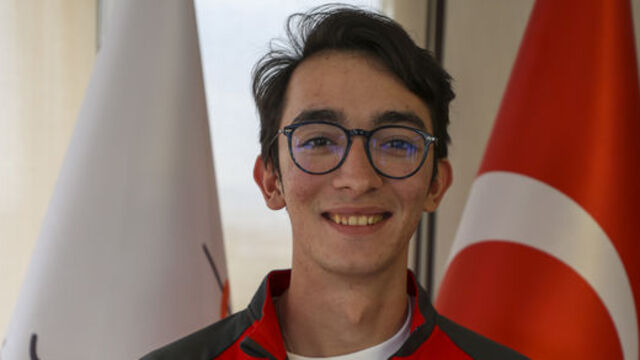 "Takım olarak madalya hedefliyoruz"