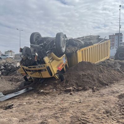 Kayseri'de faciaya kıl payı! Ara sokağa girdi