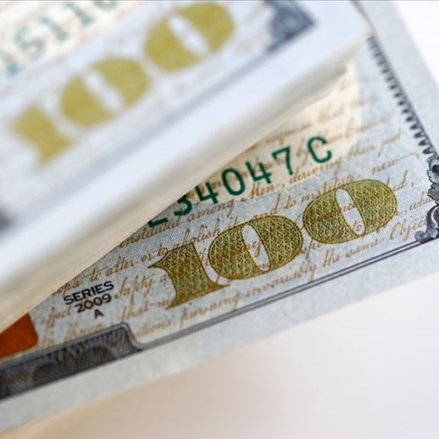 Yabancı 17.4 milyon dolarlık hisse aldı
