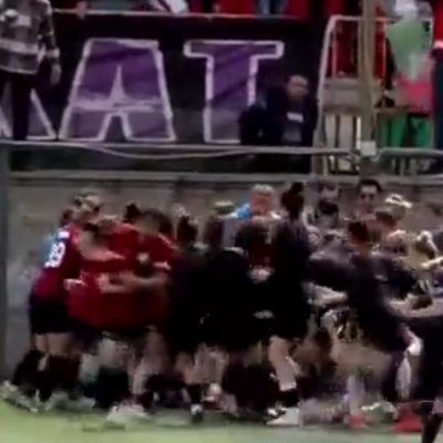 Fenerbahçe gol attı, saha karıştı!