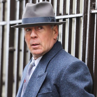 Mülklerini zararına satmış!