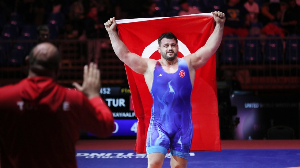 Rıza Kayaalp 11. kez Avrupa şampiyonu