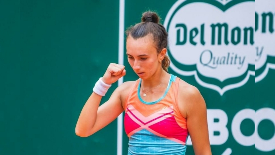 İpek Öz ana tabloda