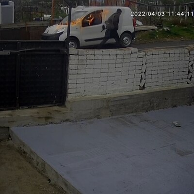 Oğlu kâbusu yaşattı! Annesini benzinle yakmak istedi