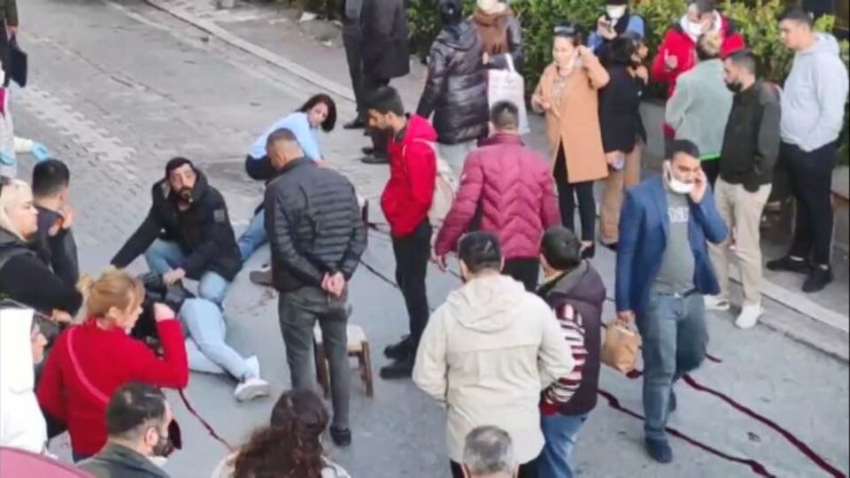 Kader'i herkesin gözü önünde katletti!