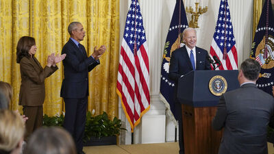 Obama'dan Biden'a "Başkan Yardımcısı" şakası