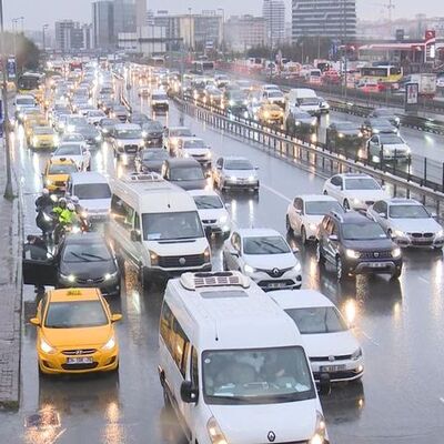 İstanbul'da toplu ulaşıma zam!