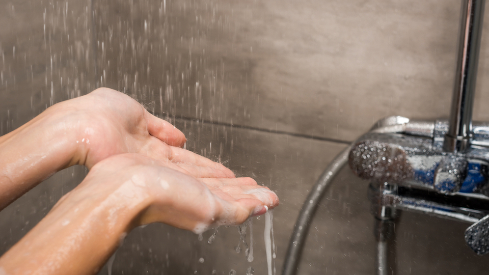 Banyo yapmak orucu bozar mı?