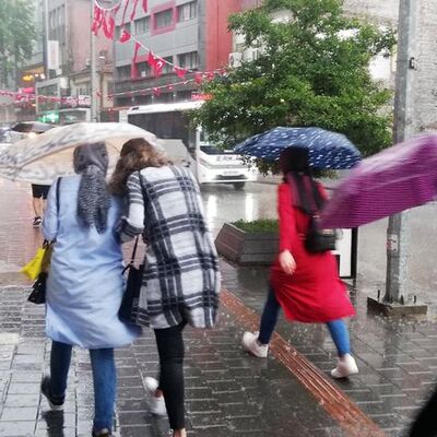 Meteoroloji'den 3 bölge için sağanak uyarısı