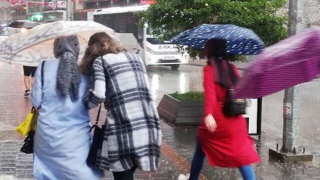 Meteoroloji'den 3 bölge için sağanak uyarısı