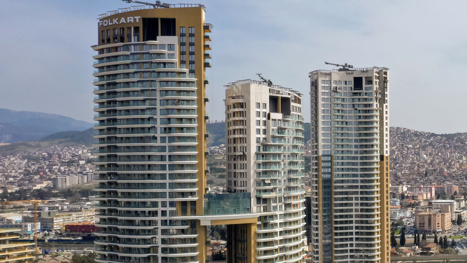 'İzmir artık tüm yolların çıktığı kent'