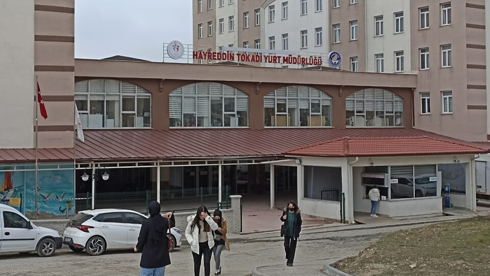 Öğrenci yurdunda tepki çeken karar!