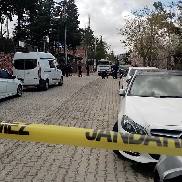 Doktor, sokak ortasında kurşun yağmuruna tutuldu!