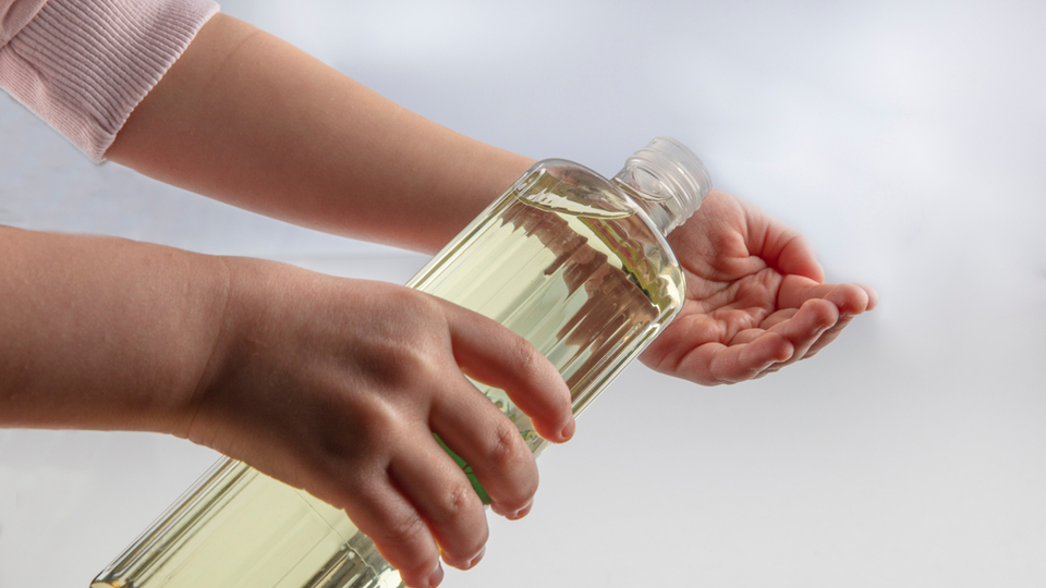 Kolonya koklamak orucu bozar mı?