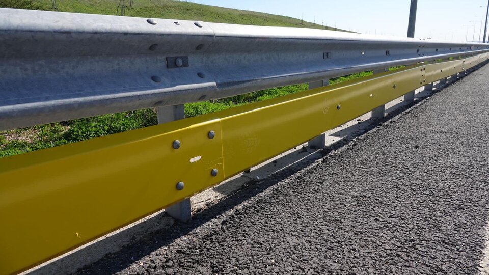 Motosiklet dostu bariyerler için önemli adım