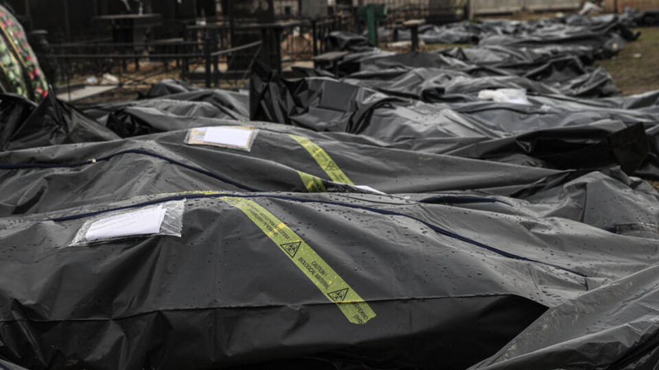 Ukrayna Başsavcısı: Bin 200'den fazla ceset bulundu