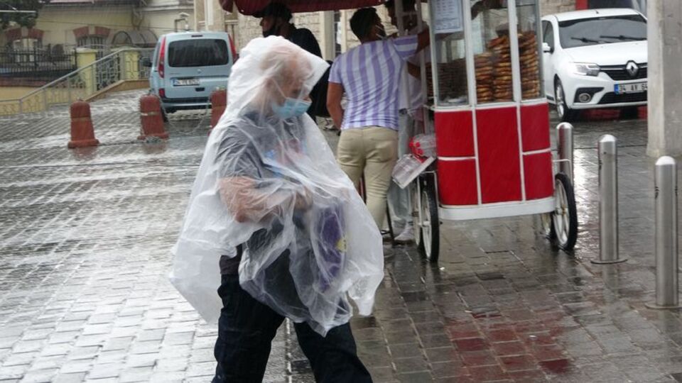5 bölgede sağanak var! Kıyı Ege'ye rüzgar uyarısı