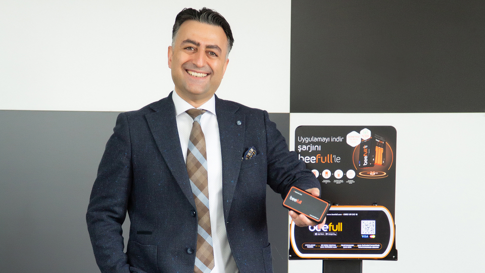 Telefondan sonra elektrikli araçları da şarj edecek