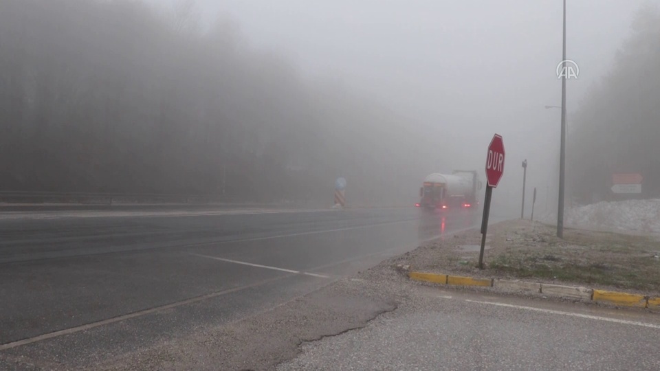 Geri döndü! Bolu Dağı'nda kar yağışı başladı