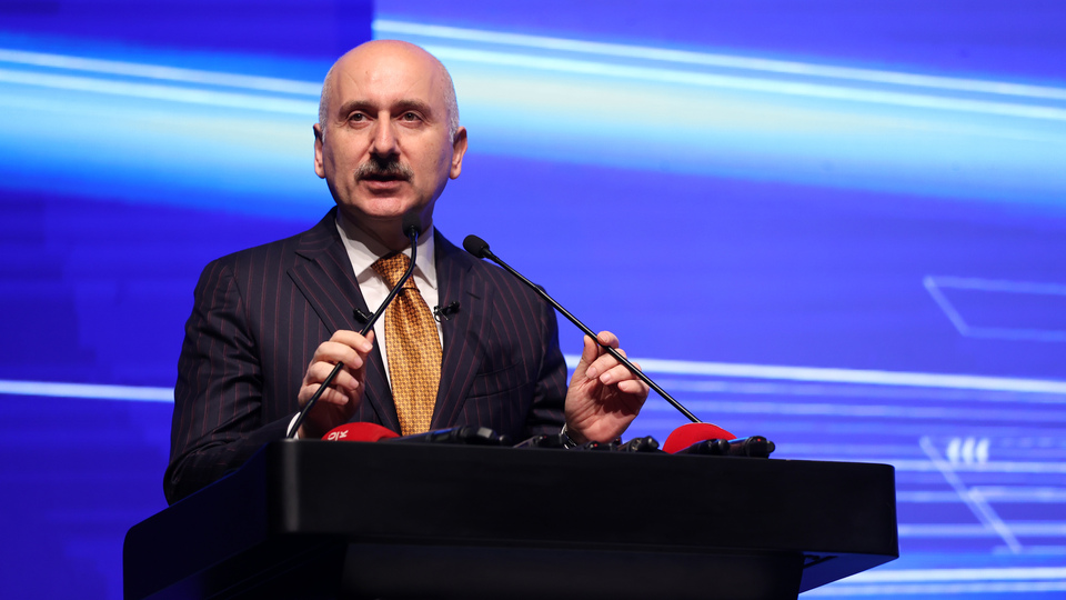 Bakan Karaismailoğlu'ndan İmamoğlu'na tazminat davası