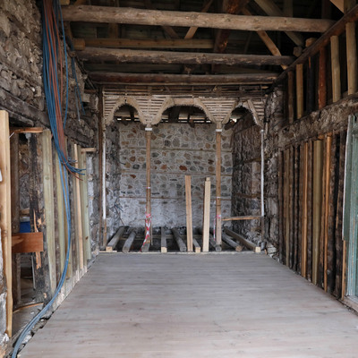 Sıva altındaki gizli bölmeden çıktı