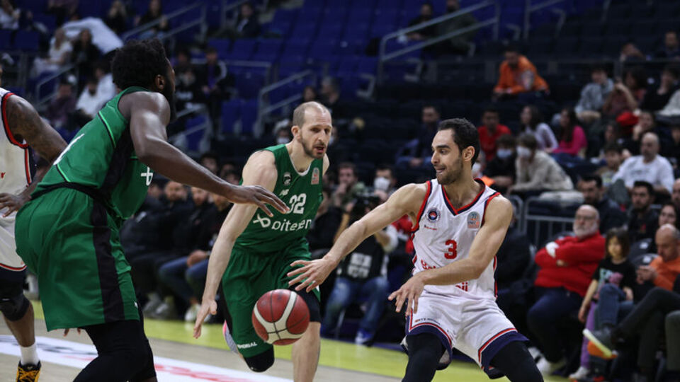 Bahçeşehir Koleji evinde kazandı