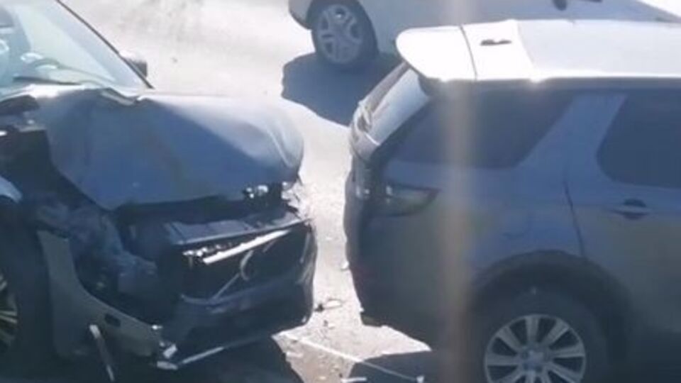 Beşiktaşlı futbolcu kaza geçirdi!