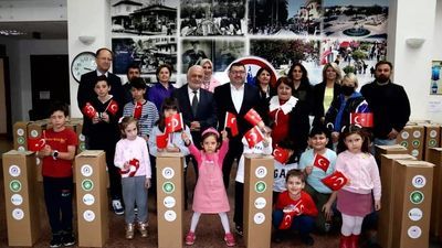 Düzce'den 80 şehre bir kart bir kalp ve bir ağaç