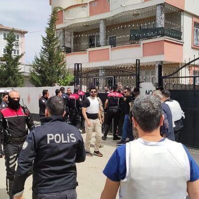 Adana'da korkunç olay! 2 polisi vurdu!