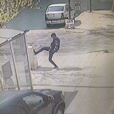 Elektrik panosuna tekme! Neden?