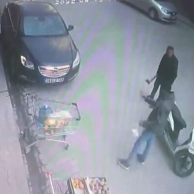 Baltalı maganda! Üzerine yürüdü