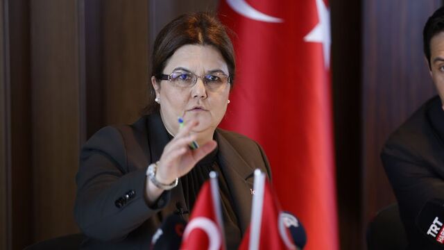 Bakan Yanık'tan Almanya'daki Türklere "koruyucu ailelik" çağrısı