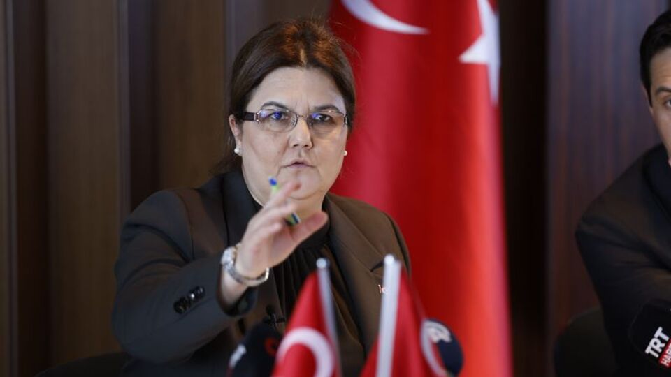 Bakan Yanık'tan Almanya'daki Türklere "koruyucu ailelik" çağrısı