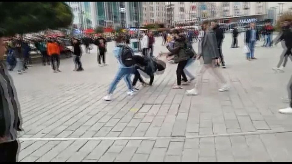 Esenyurt'ta ortalığı birbirine kattılar