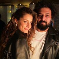 Atiye eşini paylaştı!